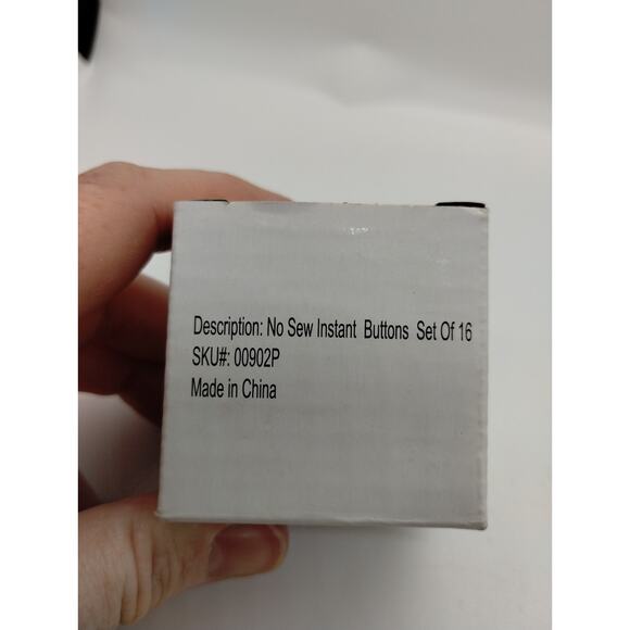 Button Set Of 16 No Sew Instant Buttons - Picture 8 of 8